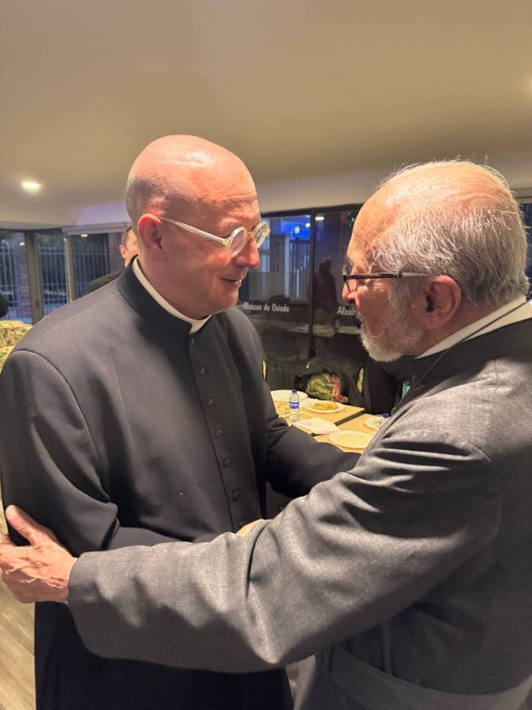 Rvdo. Padre Tamayo con D. Alexandro Minutella