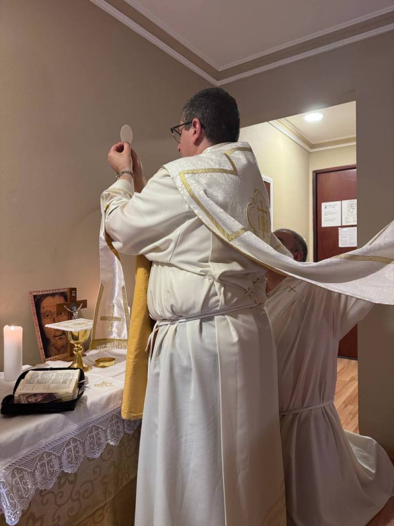 MISIÓN DEL VERDADERO SACERDOTE